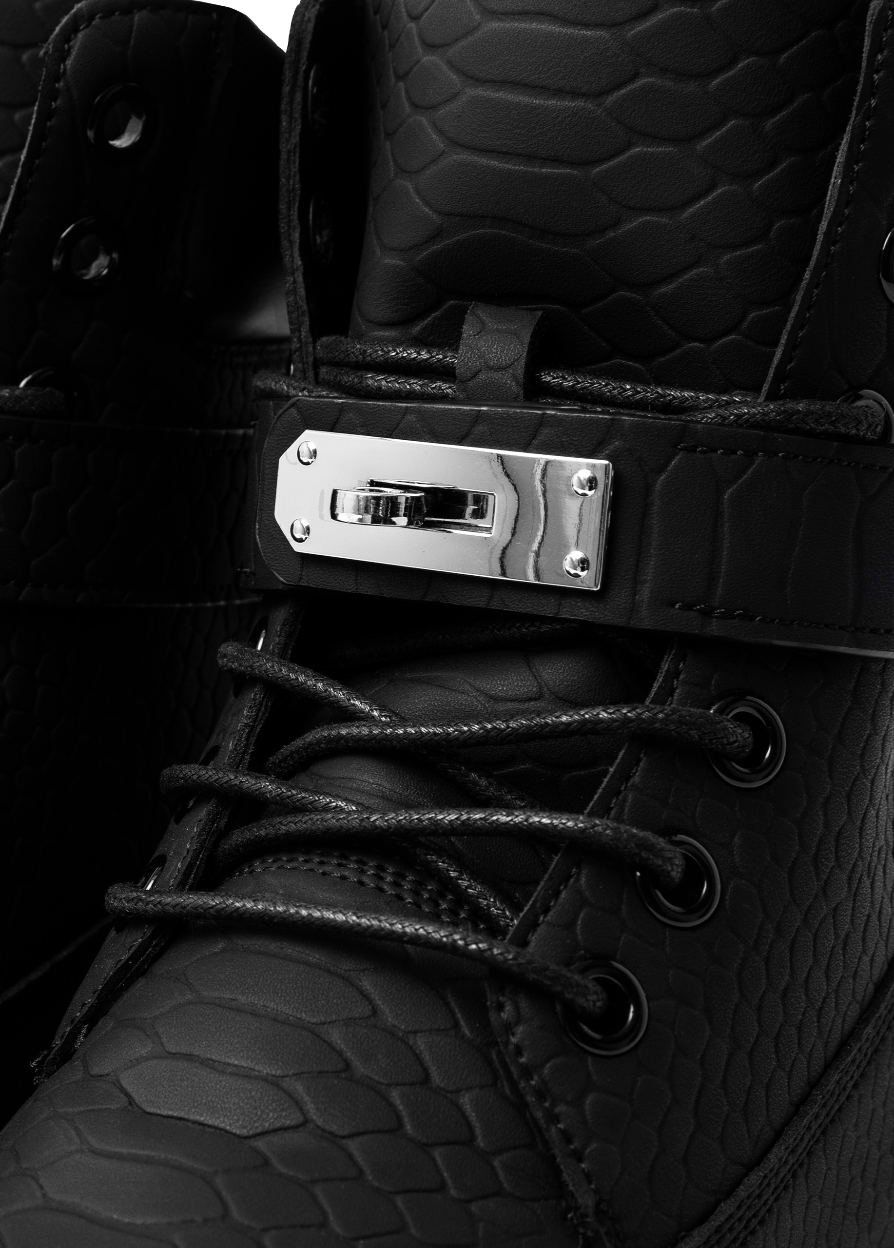 BOOTLEG BOOTS in BLACK