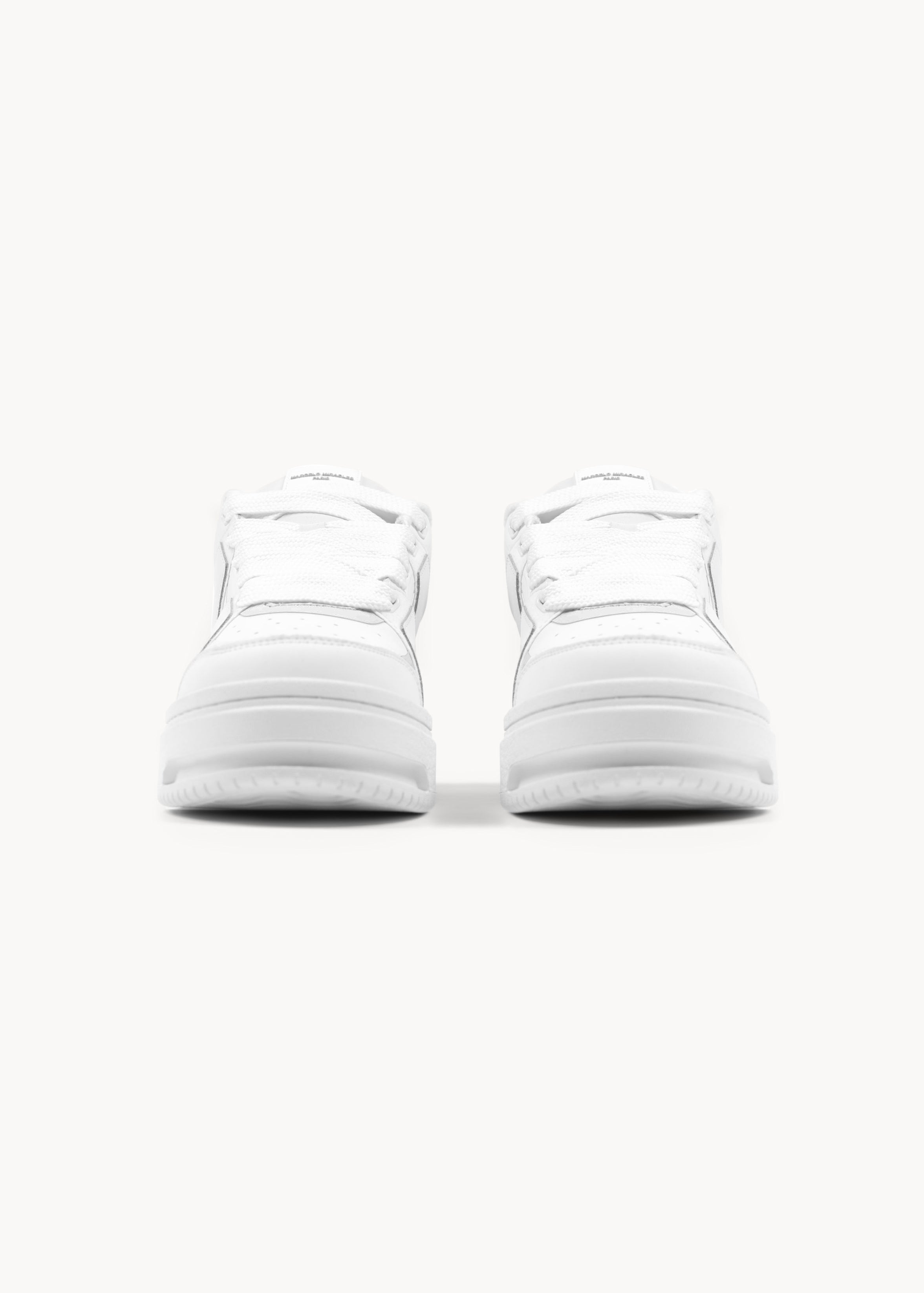 BUFFS SNEAKERS in WHITE